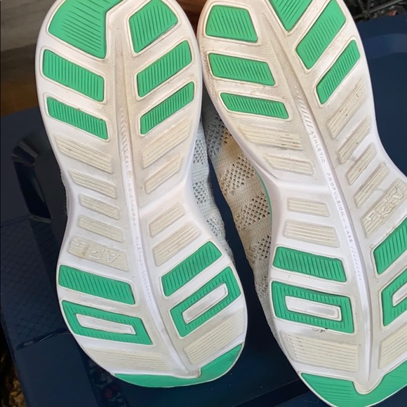 Women’s APL techloom pro sz 9 - Picture 5 of 9
